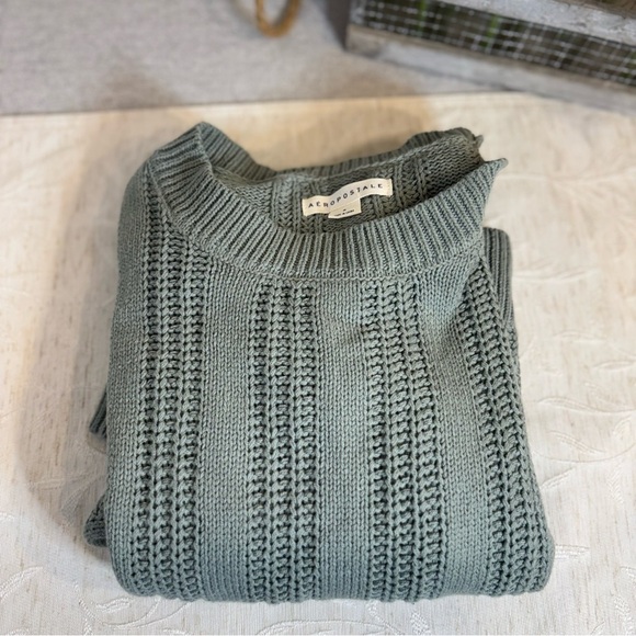 Aeropostale Sage Green Cropped Sweater. Women’s Size S. Long sleeve - Picture 2 of 8
